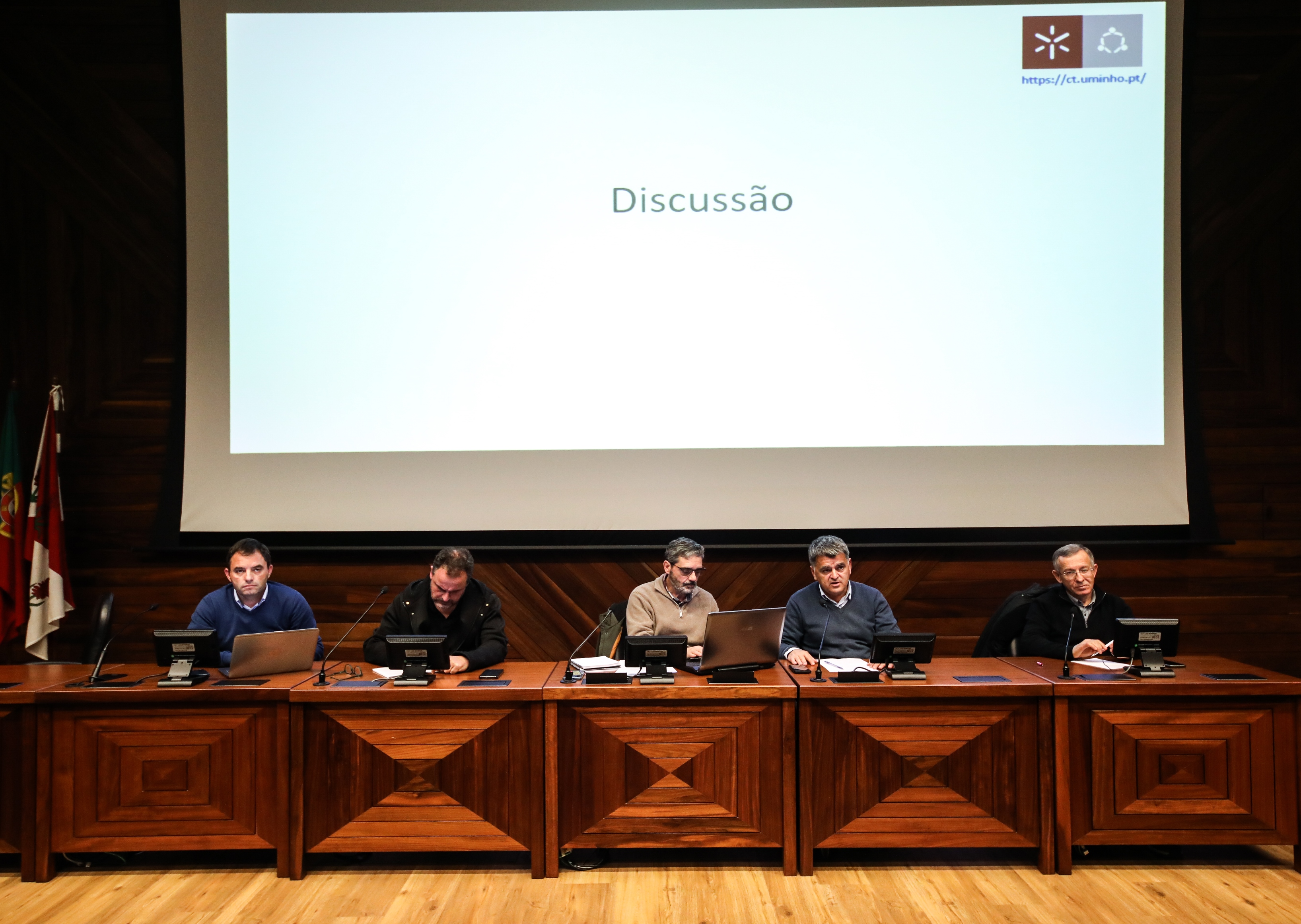 Thumbnail da galeria Reunião de trabalhadores A1